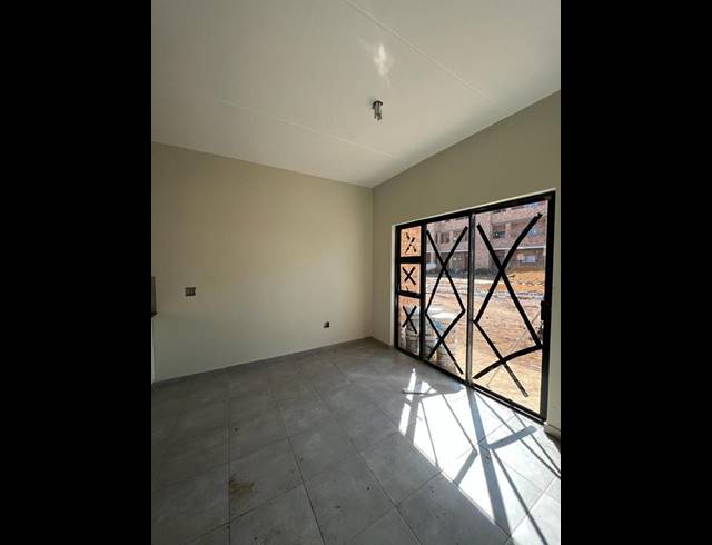 2 BEDROOM PROPERTY TO RENT IN KATLEHONG SOUTH